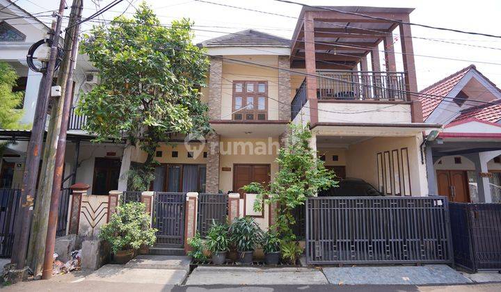 Rumah Mewah 2 Lt Bisa Nego 6 Menit ke Grand Galaxy Park Hadap Selatan J24662 1