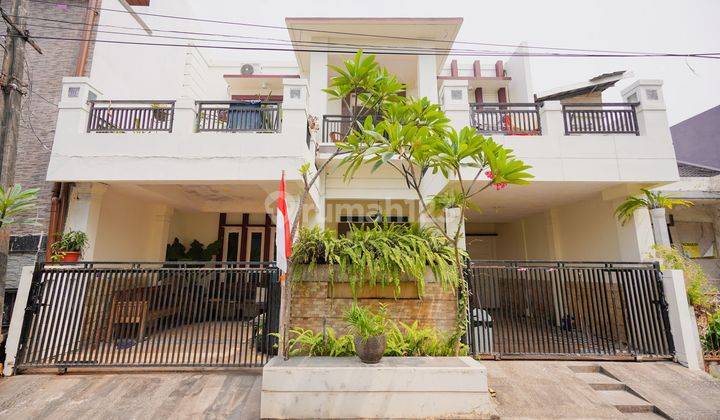 Rumah 4 KT Asri 6 Menit ke Lagoon Avenue Mall Bekasi Hadap Timur J24165 1