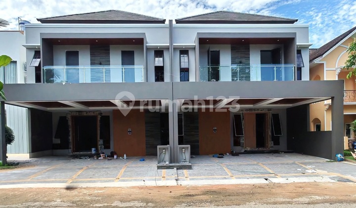 House for sale. Nice. HGB 144m² semi-furnished. in Bukit Indah Sukajadi Batam, Jl. Bukit Indah Raya, Sukajadi, Batam City, Batam City, Riau Islands, Indonesia, 29432, Batam Centre.