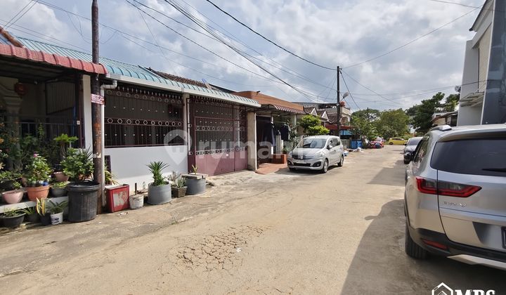 House for sale. Good SHM. 105m. Centre Park Batam Centre. 2