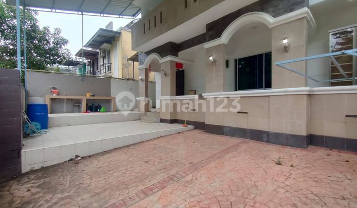 House for sale. Secondhand. Good. Fully furnished. HGB.SHM. Orchid area. Mass. 2