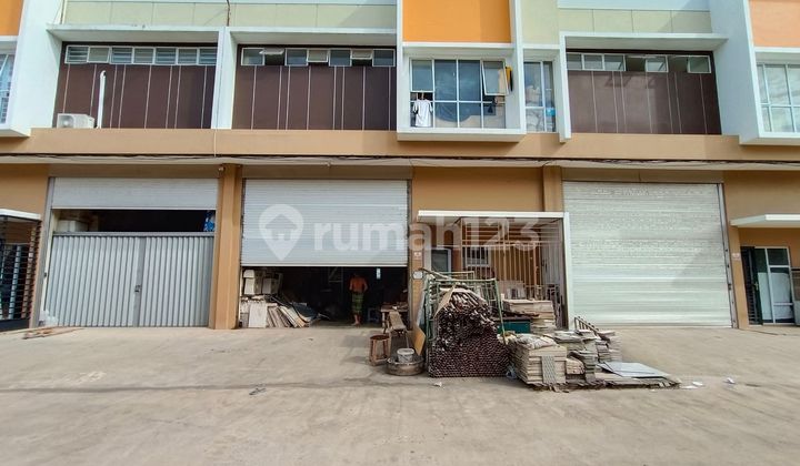 Gudang,jual,second,batam Centre,hgb,162m, di Komplek Limindo Trade Centre 2, Jl. Bakal, Taman Baloi, Batam Kota, Kota Batam, Kepulauan Riau, Indonesia, 29432, Batam Centre