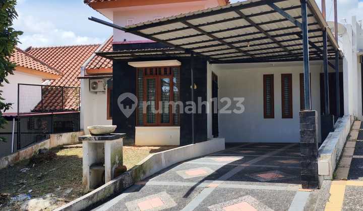 House for sale. Secondary market. HGB.200m. in Bukit Indah Sukajadi Batam, Jl. Bukit Indah Raya, Sukajadi, Batam City, City of Batam, Riau Islands, Indonesia, 29432, Batam Centre