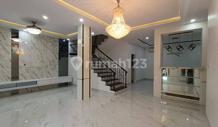 House.for sale. Nice. HGB.semifurnished.135m.Beverly Green Batam Centre 2