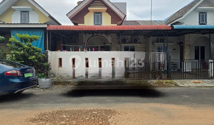 House for sale. Second hand. Good. HGB at Pulo Mas Residence.