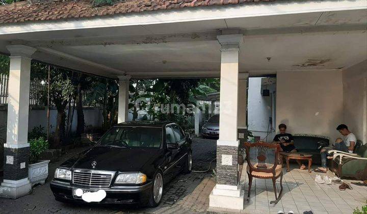 JUAL RUMAH TUA ZONA KOMERSIL 1