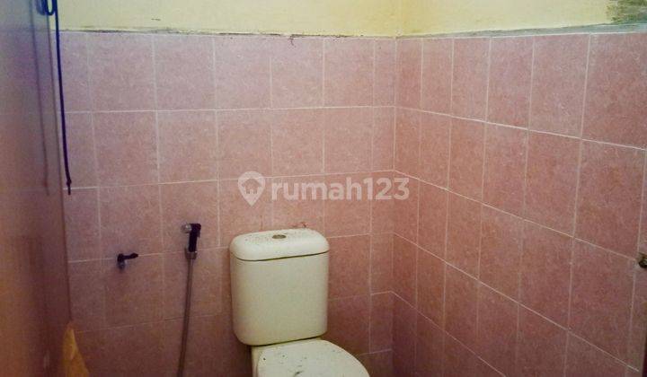 Rumah Hook Second Luas dekat Taman Jayawijaya di Mojosongo Jebres Surakarta 8