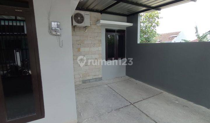 Rumah Second Dekat Taman Jayawijaya di Mojosongo Surakarta 8