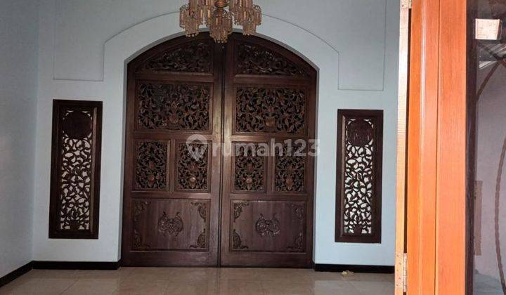 Rumah 2 Lantai plus Ruang Usaha di Kartasura Sukoharjo 2
