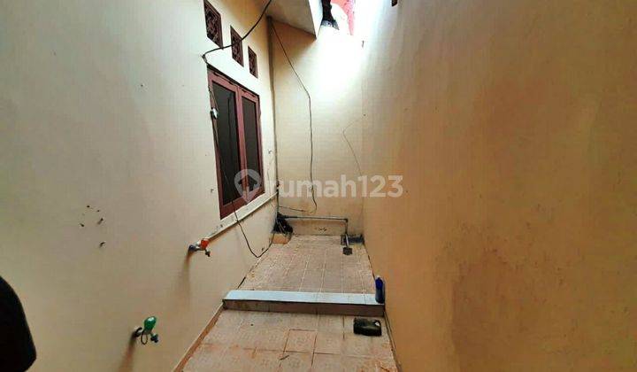 Rumah Second Bagus di Tengah Kota Solo 4