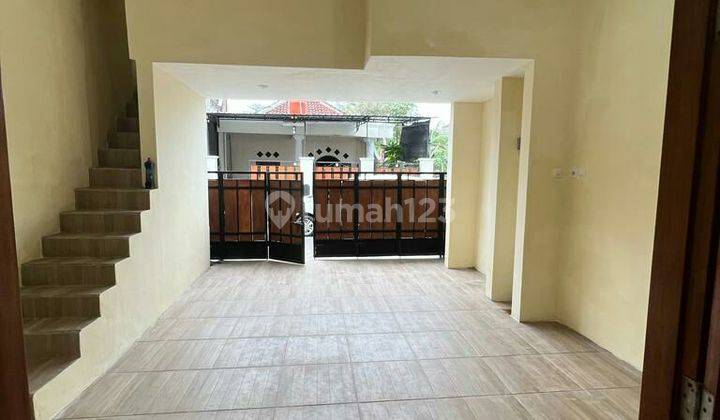 Rumah Bagus Nyaman 2Lantai di Kadipiro Solo 4
