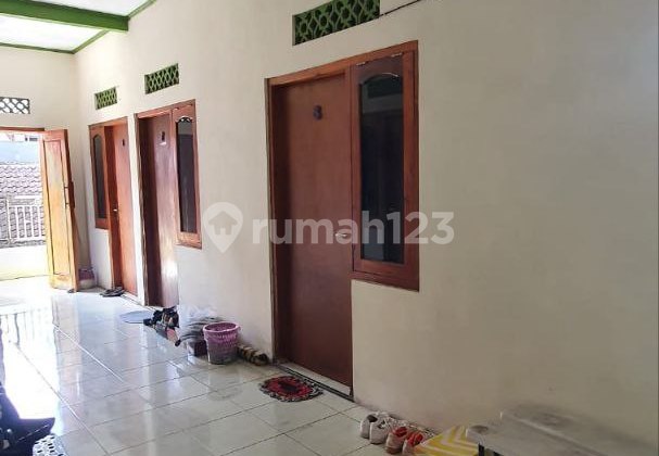 Rumah Kost Bagus 2 lantai dekat Mall Solo Baru  8