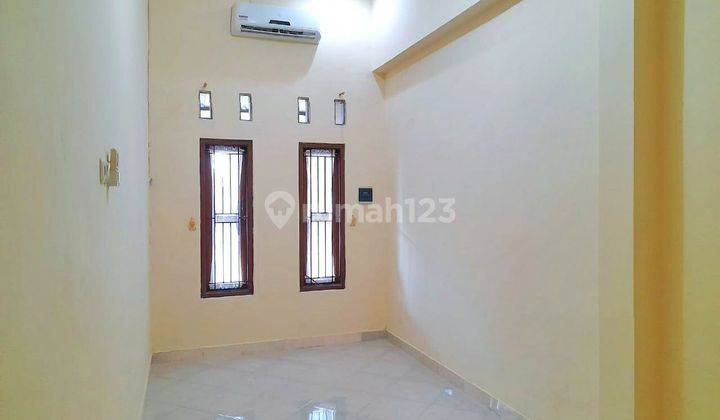 Rumah Second Bagus Nyaman di Gentan Sukoharjo 8