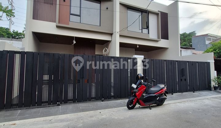 Di Jual Rumah Baru Di Rawamangun.dalam.komplek.jakarta Timur