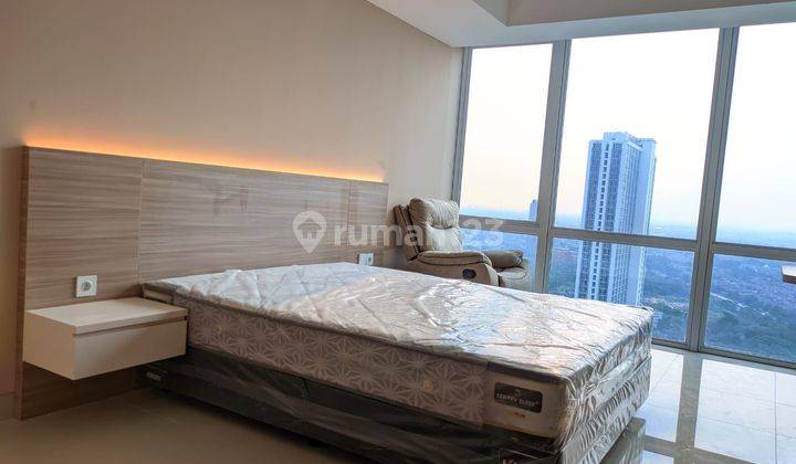 Uresidence tower 3, full furnish cantik dengan design interior, samping mall sebrang kampus, 2