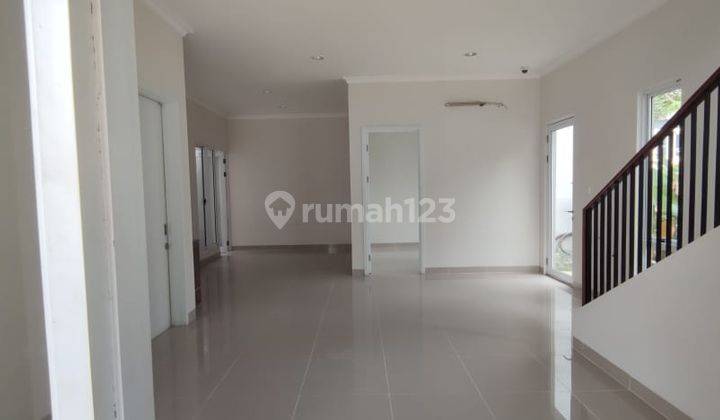 Rumah 2 Lantai, di Vivaldi - Summarecon Serpong, Tangerang, Hoek 2