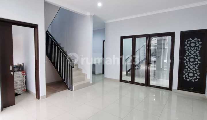 Dijual Rumah Baru Cluster Antapani