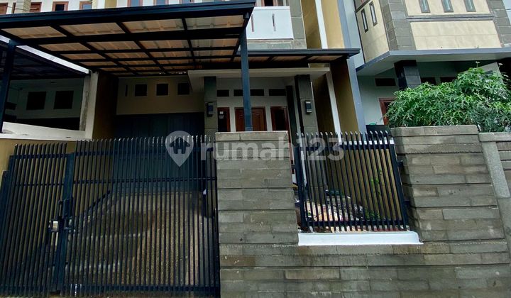Turun Harga Dijual Rumah 2 Lantai Minimalis di Sayap Batununggal 1