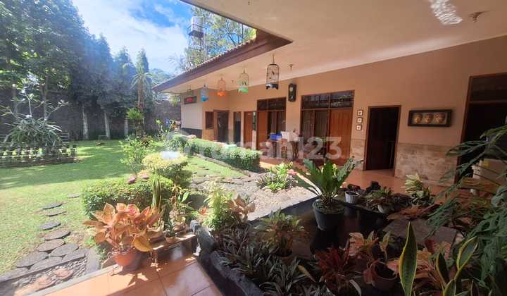 Dijual Rumah Lux Mewah Halaman Luas Dan Asridi Sayap Sukajadi