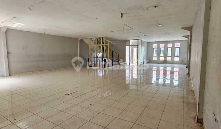 Dijual Gudang Ada Lift Barang 3 Lantaidi Kurdi 2