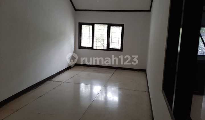 Cheap Sale of Shop House on Main Road Kebonjati Cheap Sale of Shop House on Main Road Kebonjati