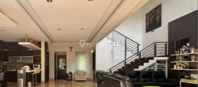 Dijual Rumah Lux Furnished 2 Lantai Setra Duta Hegar 2