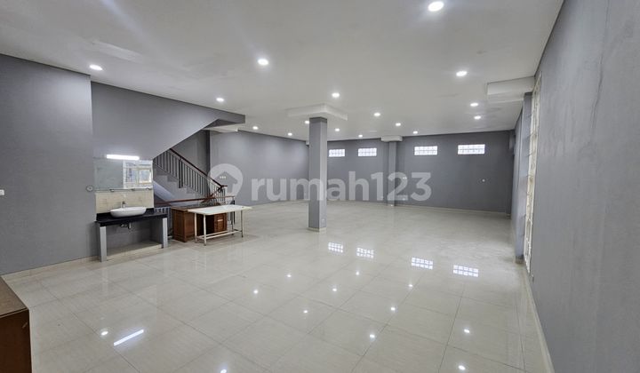 For Rent: Lembang Tourist Area Shop House 2