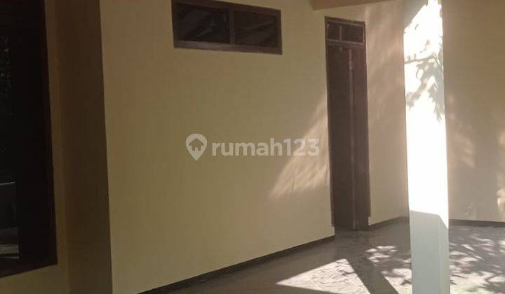 Rungkut, Siap Huni, Cocok Untuk Kantor, Disewakan Murah 2