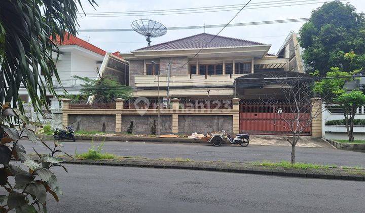 Rumah SHM di Jl. Raya Satelit Utara , Surabaya 1