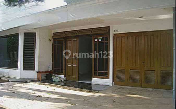 Rumah 2 Lantai SHM di Darmo Permai Timur, Surabaya 1