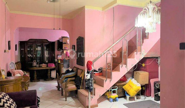 Dijual Rumah 3 Lantai, Nyaman, Murah, dan siap pakai  4
