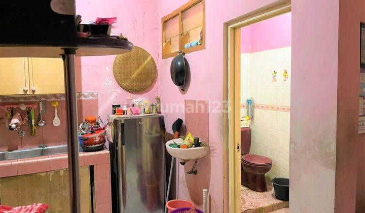 Dijual Rumah 3 Lantai, Nyaman, Murah, dan siap pakai  8