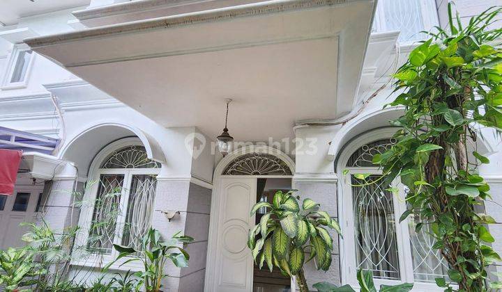 Dijual Rumah Cantik, Modern Classic Pondok Indah. 2