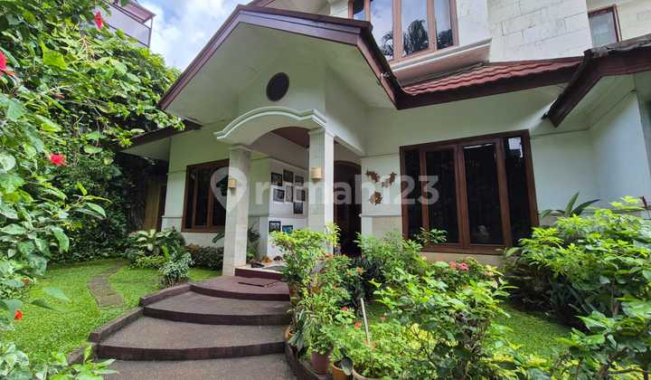 Rumah Asri Siap Huni di Kenanga - Ampera, Jaksel | LT 752 M², Kolam Renang, SHM 2