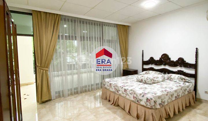 Rumah Bagus Semi Furnished SHM Kuningan, Jakarta Selatan 2
