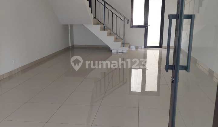 For Rent 3-Storey Shop House The Orchard Summarecon
