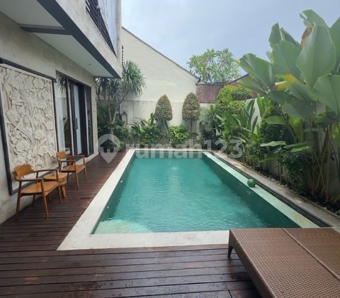 For Sale - Luxury 4 Bedroom Villa - Mertanadi
