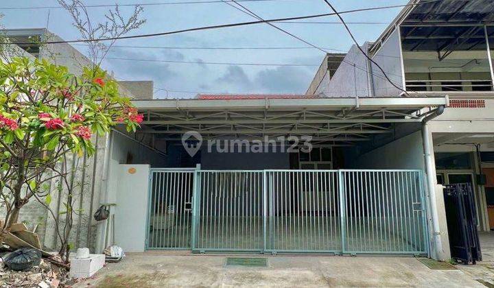 Rumah Manyar Jaya 1 Lantai Hadap Utara Semi Furnished Siap Pakai 1