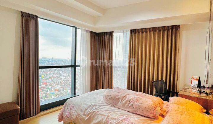Sewa Apartemen The Peak 3+1 BR Lt 33 Full Marmer Furnished 8