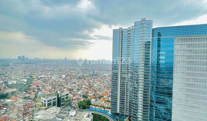 Sewa Apartemen The Peak 3+1 BR Lt 33 Full Marmer Furnished 18
