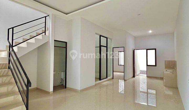 Rumah Baru Modern Lebak Arum 2 Lantai Tipe B Posisi Terdepan