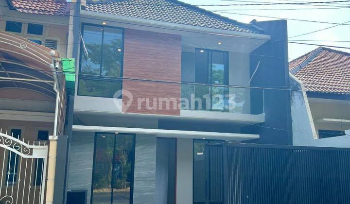 Rumah Baru Modern Pakuwon City Florence 2 Lantai Tata Denah Lega 2