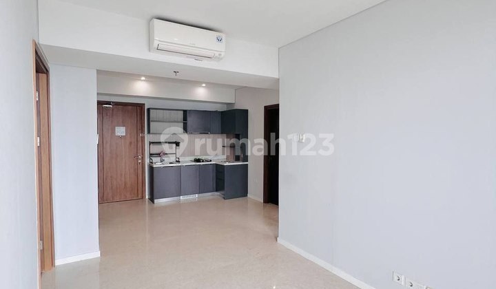 Apartemen Yukata Suites, Tangerang 2 BR Lantai 21 Semi Furnished