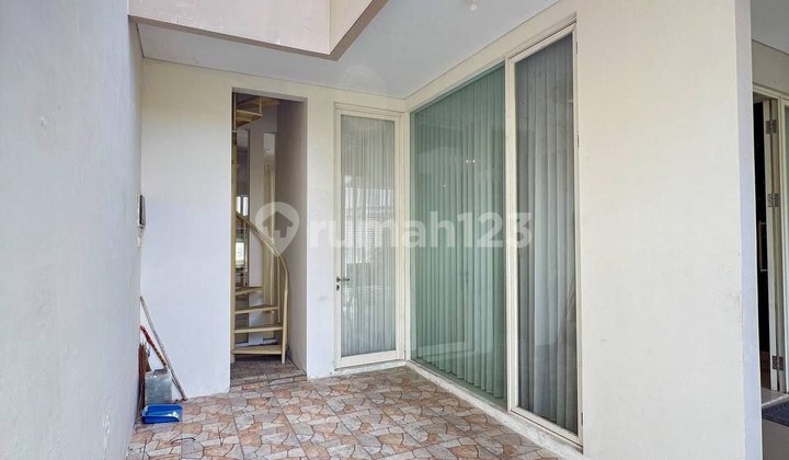 Rumah Pakuwon City Cluster Long Beach Furniture Custom by KANA 2