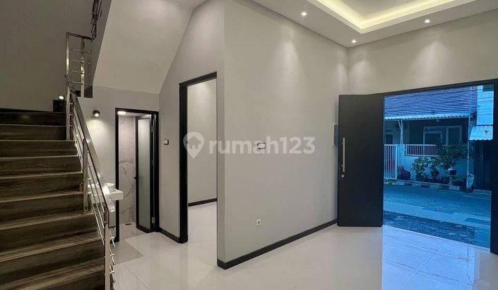 Rumah Baru Premium di Mulyosari Tengah 2 Lantai Plafor Tinggi 2