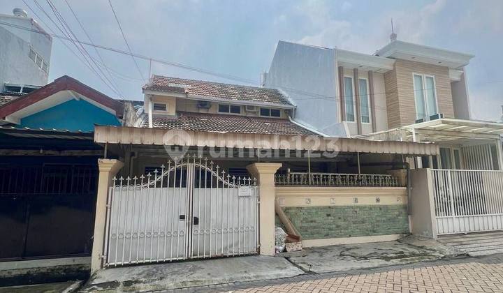 House in Manyar Jaya Housing, 2 Floors, Semi-Furnished, Ready to Occupy 2