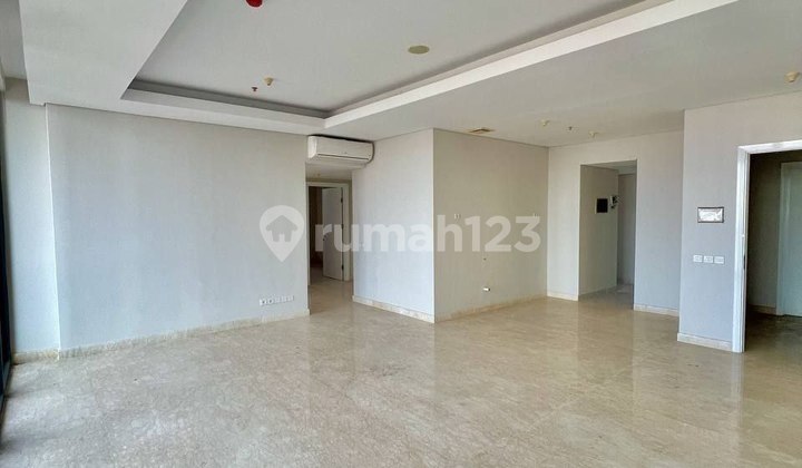 Voila Ciputra World Apartment 4 BR 36th Floor Private Elevator + Bonus 2