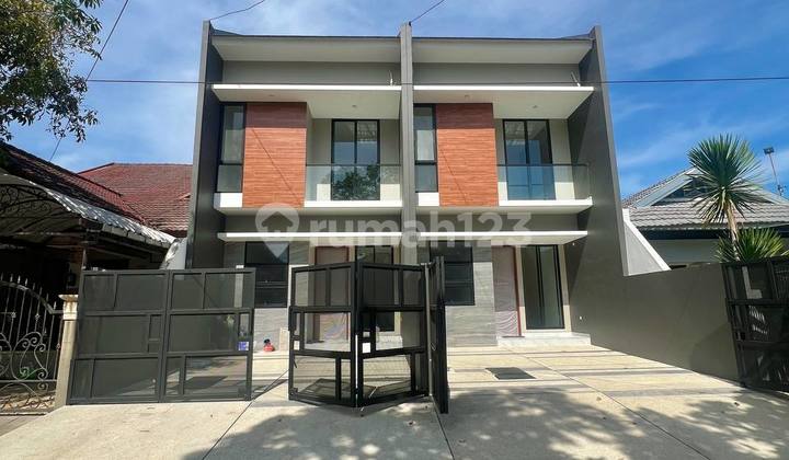 Rumah Baru Modern Baruk Utara MERR 2 Lantai Penataan Denah Lega Rumah Baru Modern Baruk Utara MERR 2 Lantai Penataan Denah Lega