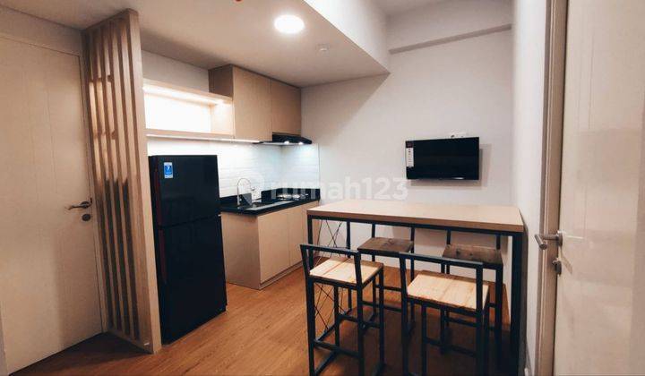 Apartemen Cornel UC 2 BR Full Furnished + Lantai Full Vinyl 1