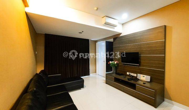 Apartemen Trillium 3 BR Tower A Lantai 23 Full Furnish Hoek 1